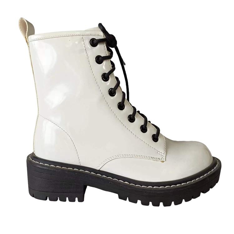Koja je razlika između Knight Boots i Martin Boots